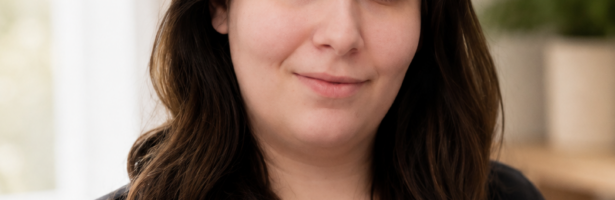 Luthár Laura